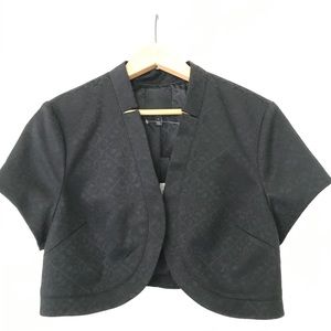 NWT Cap sleeve tailored bolero jacket all-season